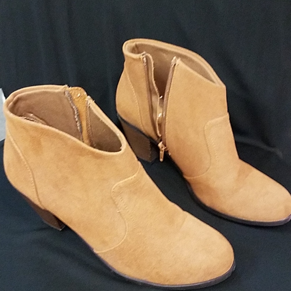 Ankle boots size 8